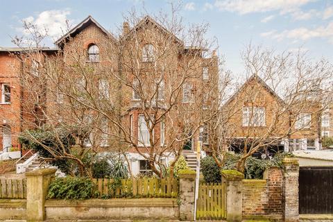 2 bedroom flat for sale, Iffley Road, Hammersmith