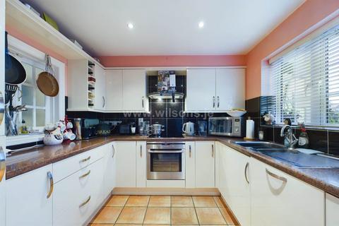 2 bedroom terraced house for sale, Trinity