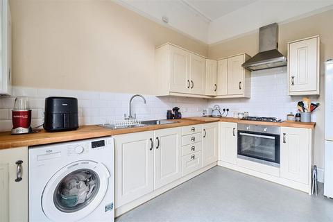 1 bedroom apartment to rent, Cadogan Road, Surbiton