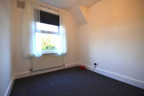 2 bedroom apartment to rent, Devonshire Road, Harrow