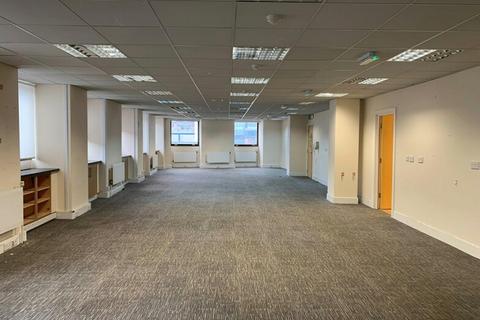 Office to rent, Gateway House, 53 High Street, Birmingham, B4 7SY