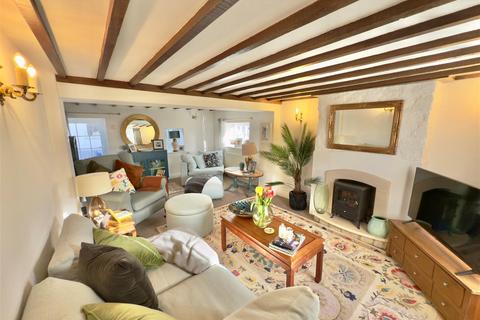 4 bedroom cottage for sale, Freshwater, Isle of Wight