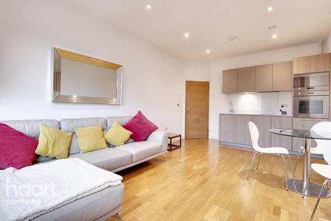 1 bedroom apartment for sale, Scimitar House, Romford, RM1 3FA