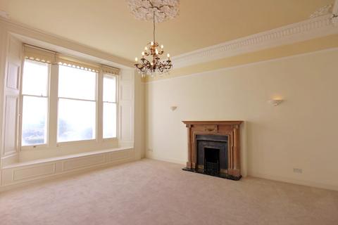 2 bedroom apartment to rent, Marine Parade, Brighton BN2