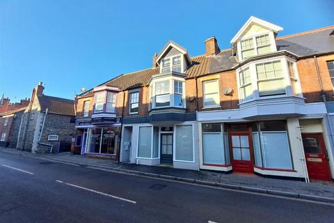 2 bedroom flat for sale, West Street, Cromer