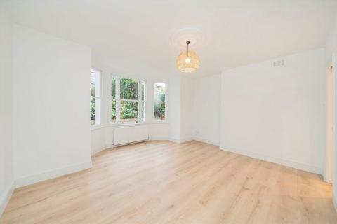 2 bedroom flat for sale, Cavendish Road, London NW6