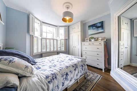 3 bedroom flat for sale, Solon Road, Brixton