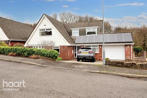 4 bedroom detached house for sale, Wellington Drive, Cwmbran