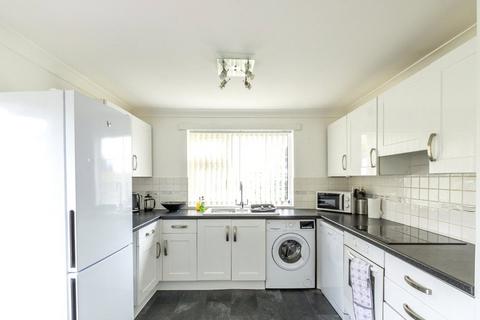 3 bedroom detached house to rent, Highridge Green, Bristol, BS13