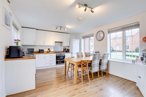 3 bedroom detached house for sale, Stonebridge Way, Calverton NG14