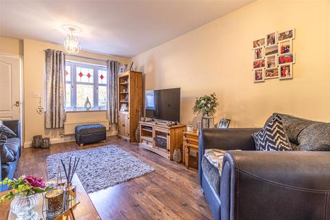 2 bedroom end of terrace house for sale, Chatsworth Road, Swindon SN25