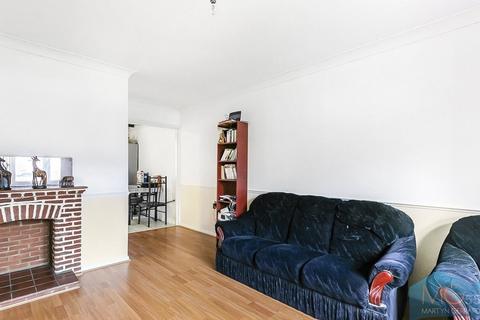 4 bedroom terraced house for sale, London NW7