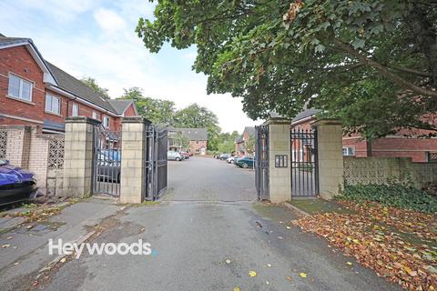 2 bedroom apartment for sale, Kingsley Hall, Lymewood Close, Newcastle, Staffordshire