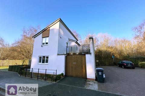 2 bedroom detached house to rent, Watkin Road, Leicester