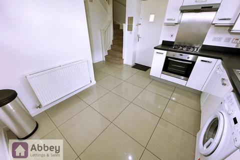 2 bedroom detached house to rent, Watkin Road, Leicester