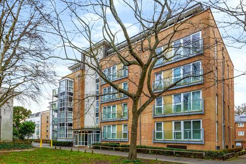 1 bedroom flat to rent, Suttones Place, Hampshire SO15