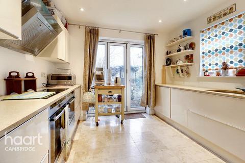 49 Alpha Terrace, Trumpington, Cambridge, CB2 9HS