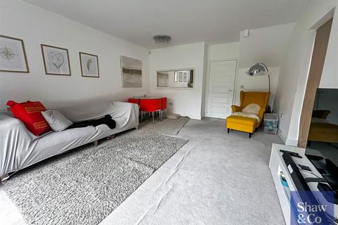 undefined, Hunting Place, Hounslow TW5