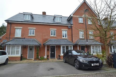 4 bedroom terraced house for sale, Houghton Way, Hellingly, Hailsham