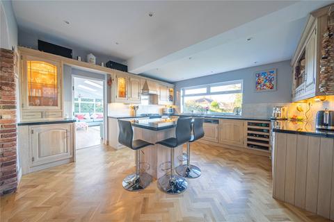 5 bedroom detached house for sale, Sandhill Drive, Leeds