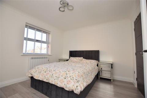 1 bedroom apartment for sale, Burns Avenue, Chadwell Heath, Romford, RM6