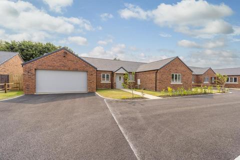 4 bedroom detached house for sale, Carmela Close, Weston