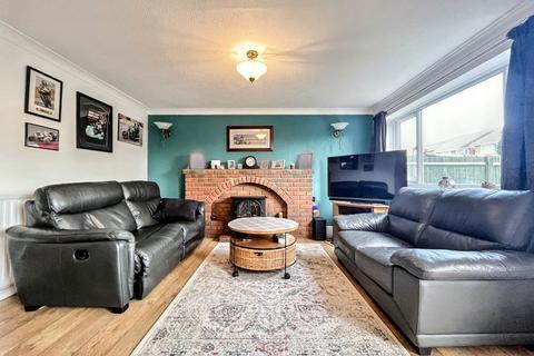 3 bedroom semi-detached house for sale, Boyatt Wood