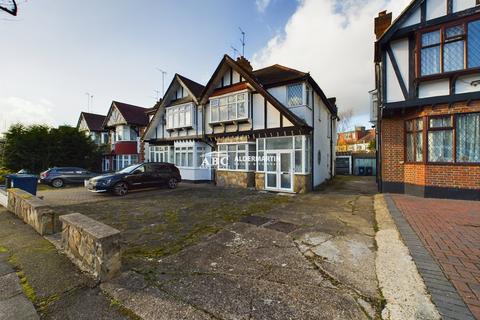 3 bedroom semi-detached house for sale, Westside, London, NW4