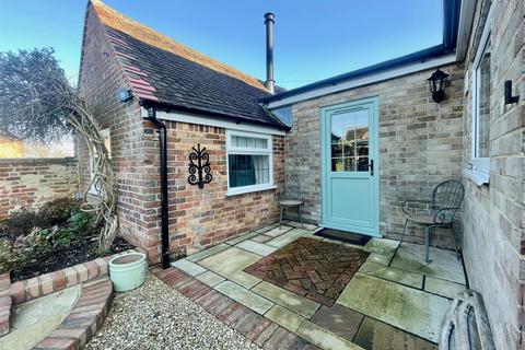 3 bedroom cottage for sale, Oakley Lane, Wimborne