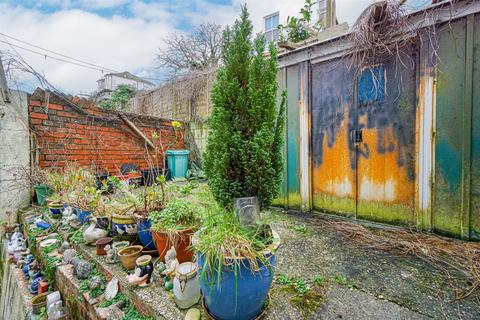 3 bedroom terraced house for sale, Emmanuel Road, Hastings