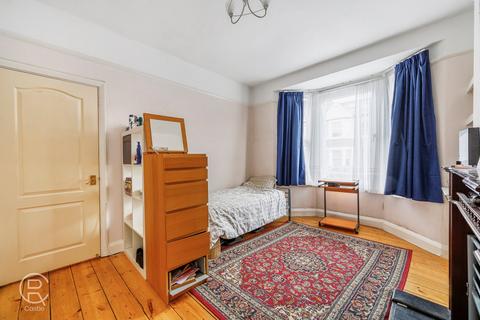 46 Deans Road, London, W7 3QB