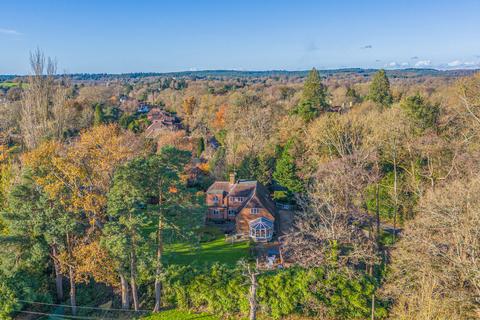 6 bedroom detached house for sale, Milford Road, Elstead, Godalming, Surrey, GU8