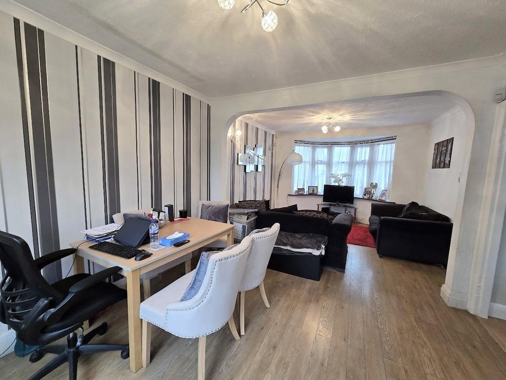 Dining Room (2)