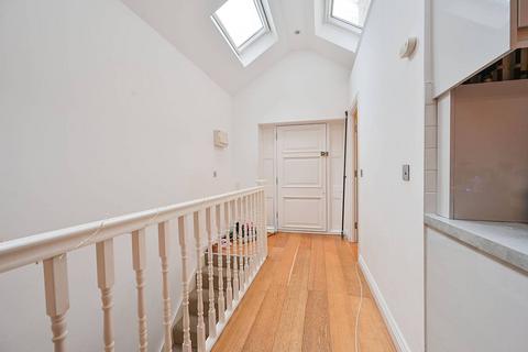 2 bedroom flat for sale, Acton Lane, Chiswick, London, W4