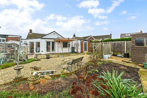 26 Greenfields, Liss, GU33 7EH