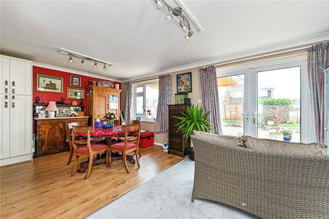 26 Greenfields, Liss, GU33 7EH