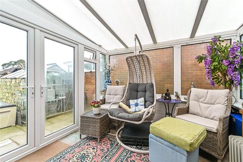 26 Greenfields, Liss, GU33 7EH