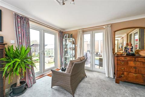 26 Greenfields, Liss, GU33 7EH