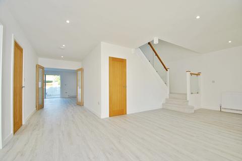 undefined, Broadstone BH18