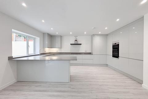 undefined, Broadstone BH18