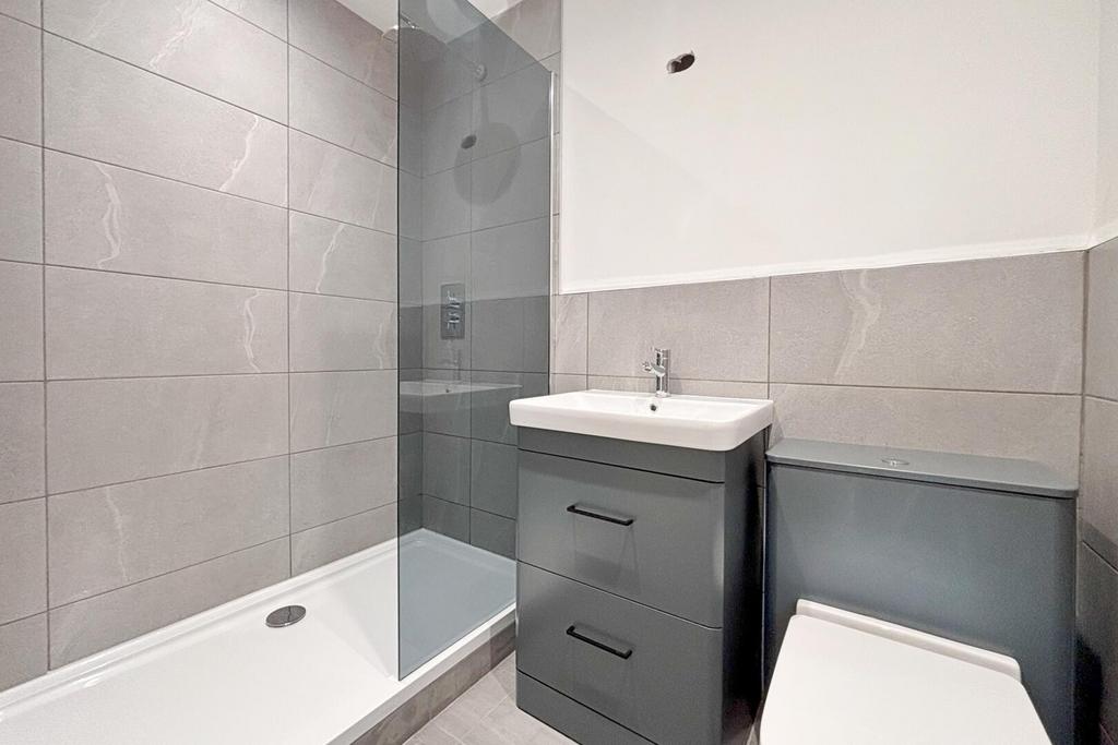 Ensuite (g/f)
