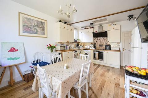 54 Tynemouth Road, Mitcham, CR4 2BN