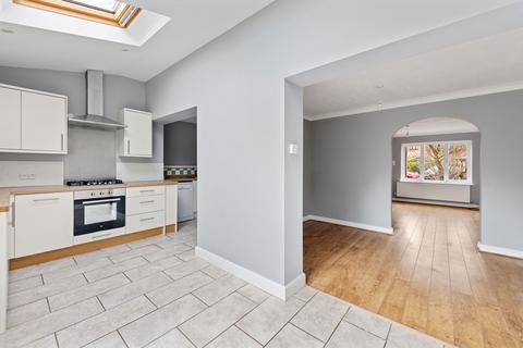 74 Belton Grove, Grantham, NG31 9HH