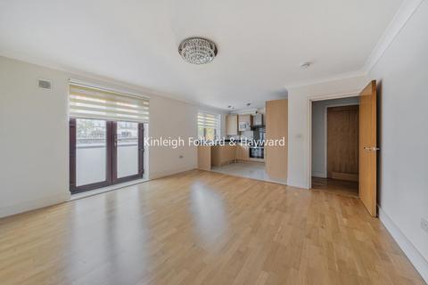 2 bedroom flat for sale, Old Farm Avenue, Southgate