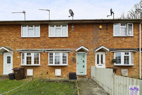 2 bedroom terraced house for sale, Cressey Court, Chatham