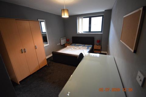 3 bedroom maisonette to rent, Life Building, Hulme M15