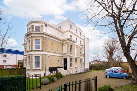 2 bedroom apartment for sale, Streatham High Road, London SW16