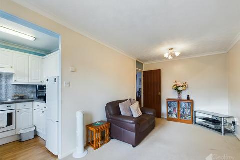 1 bedroom house for sale, Regency Court, Harlow CM18