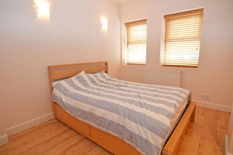 1 bedroom apartment for sale, Stanley Road, Teddington, Middlesex, TW11