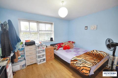 2 bedroom house for sale, Chamberlayne Avenue, Wembley